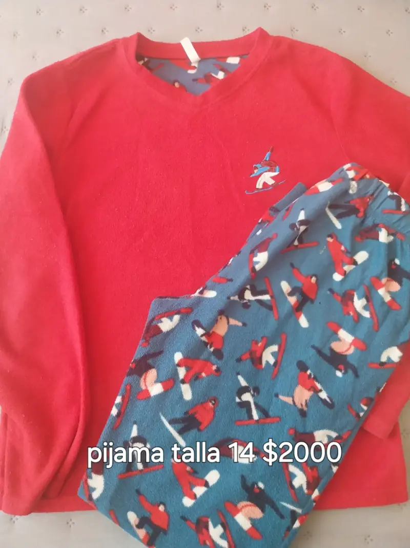 Pijama infantil polar rojo y azul