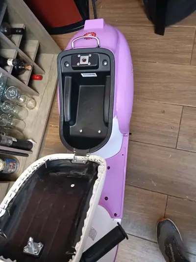 Scooter eléctrico infantil color lila de 24v - miniatura 1