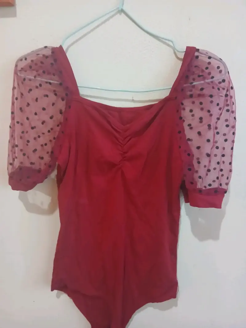 Body rosa con mangas de tul a lunares - 2