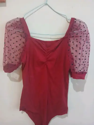 Body rosa con mangas de tul a lunares - miniatura 2