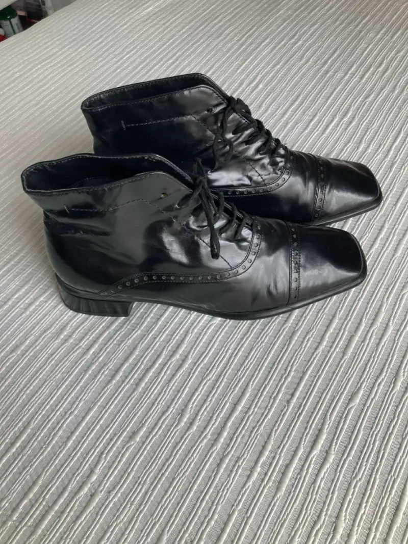 Zapatos vintage de cuero charol negro - 2