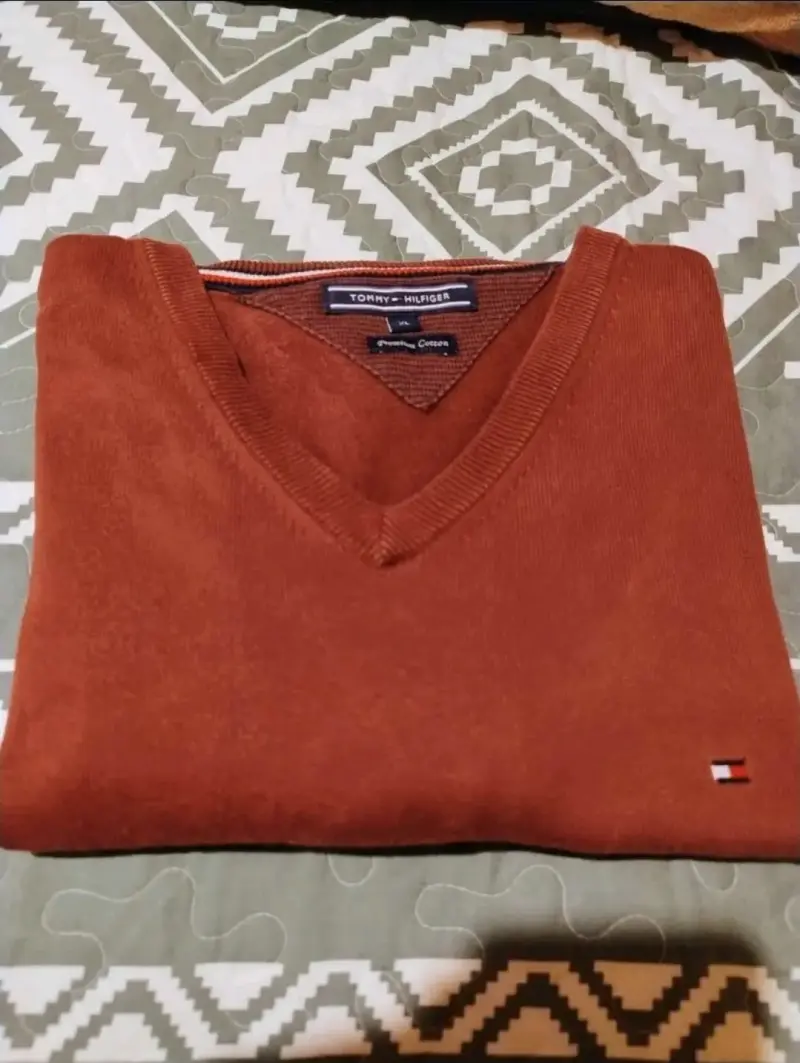 Suéter Tommy Hilfiger rojo de algodón