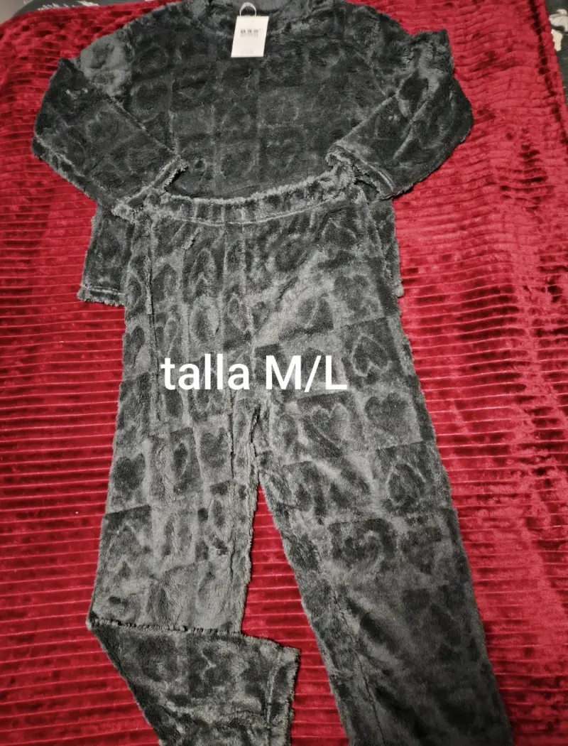 Pijama polar viene por talla - 1