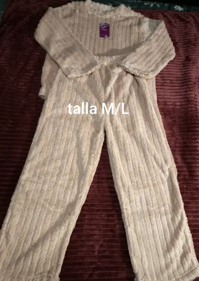 Pijama polar viene por talla - miniatura 4