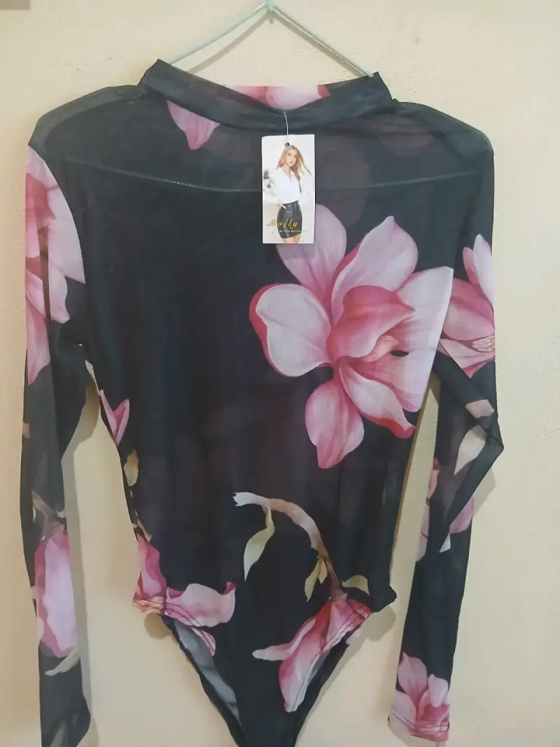 Body de flores manga larga