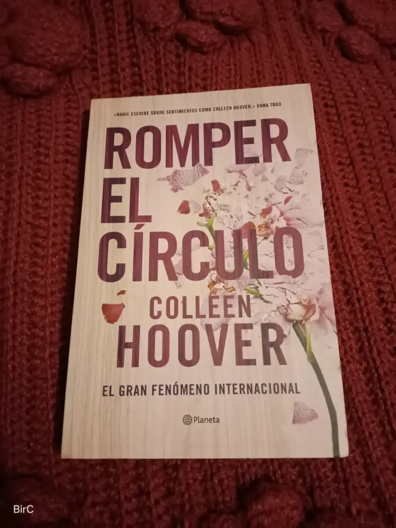 Libro 'Romper el Círculo' de Colleen Hoover - 1