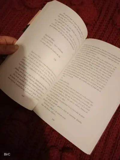 Libro 'Romper el Círculo' de Colleen Hoover - miniatura 2