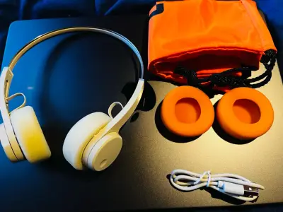 Audífonos On-ear Mondo Freestyle Bluetooth - miniatura 1