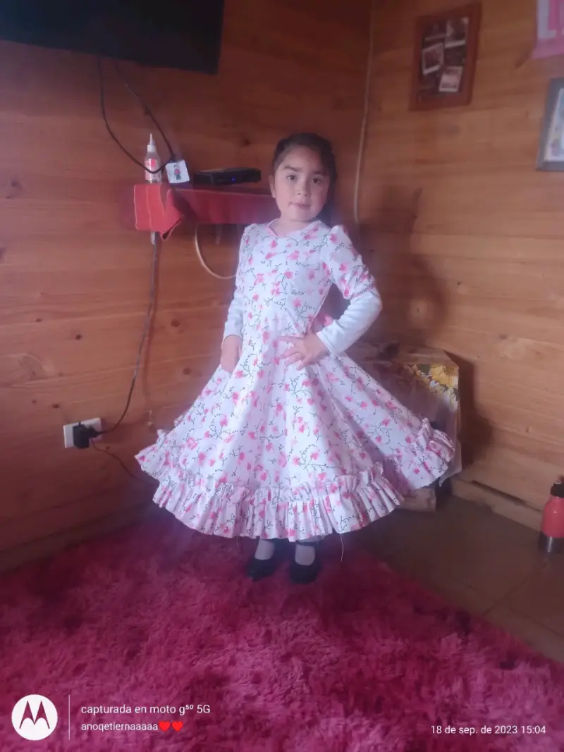 Vestido infantil de huasa talla 10-12 - 2
