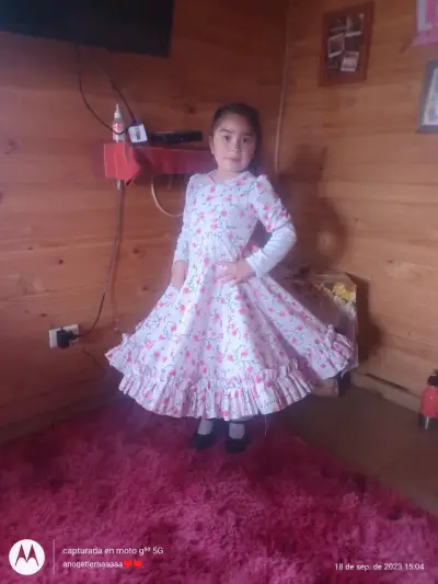 Vestido infantil de huasa talla 10-12 - miniatura 2