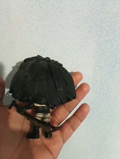 Figura coleccionable Funko Pop con casco - miniatura 2