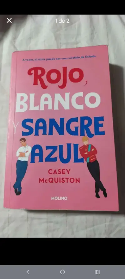 Libro Rojo, Blanco y Sangre Azul de Casey McQuist - miniatura 1