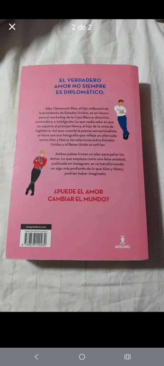 Libro Rojo, Blanco y Sangre Azul de Casey McQuist - 2