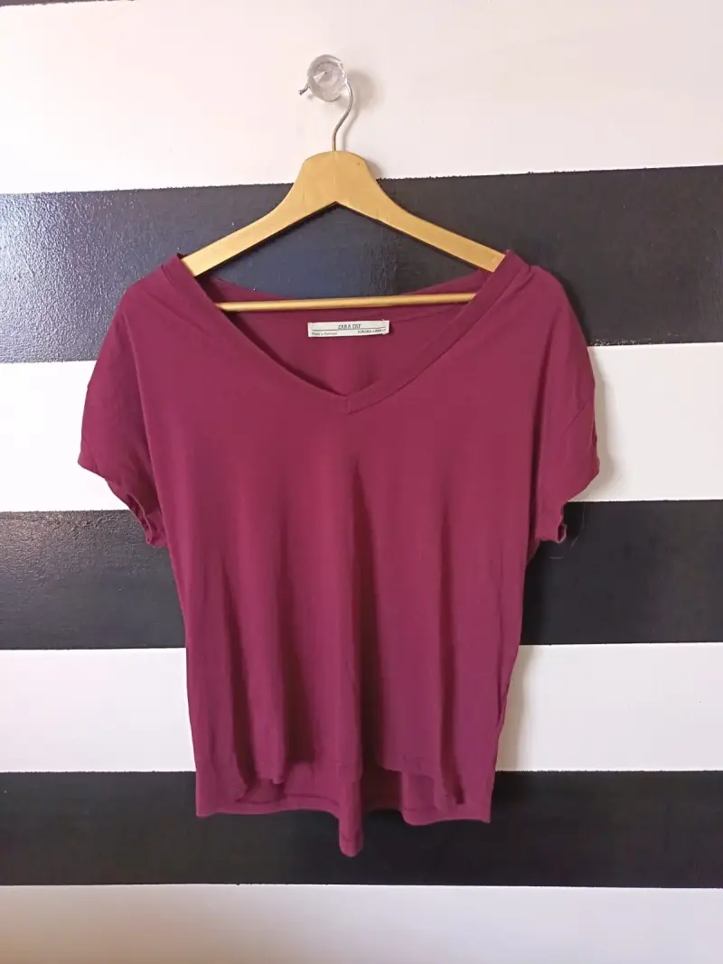 Polera burdeos Zara TRF de algodón