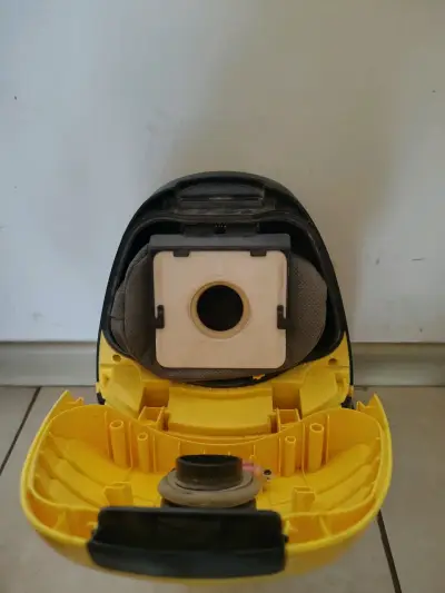 Aspiradora Kärcher totalmente funcional - miniatura 3