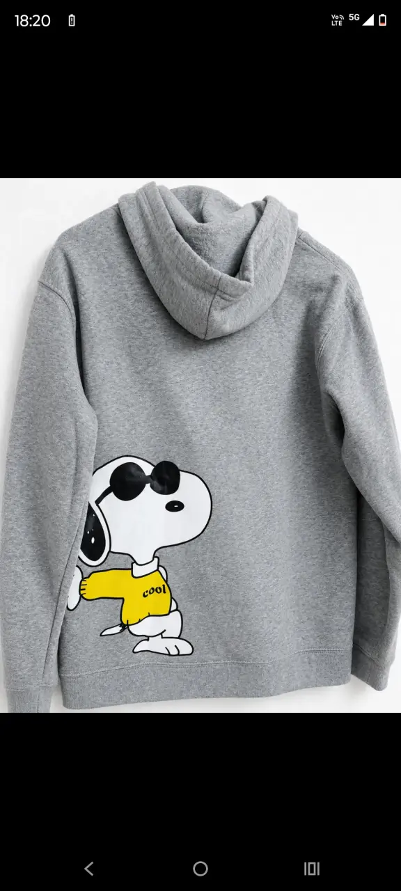 Polerón gris con diseño Snoopy - 2