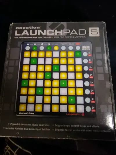 Controlador MIDI Novation Launchpad S - miniatura 1
