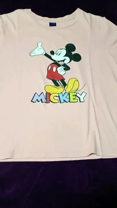 Polera Mickey Mouse palo rosa para mujer - miniatura 1