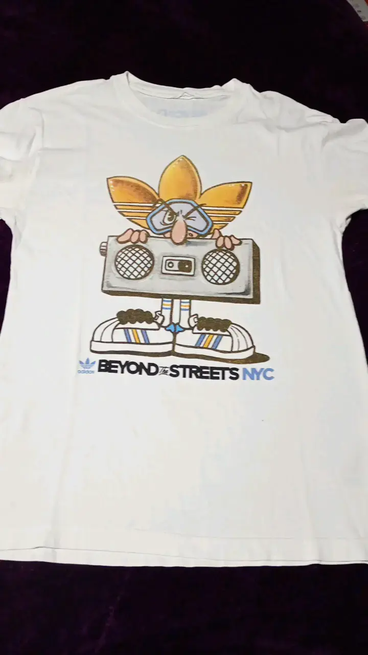 Polera Adidas Beyond the Streets NYC blanca - 1
