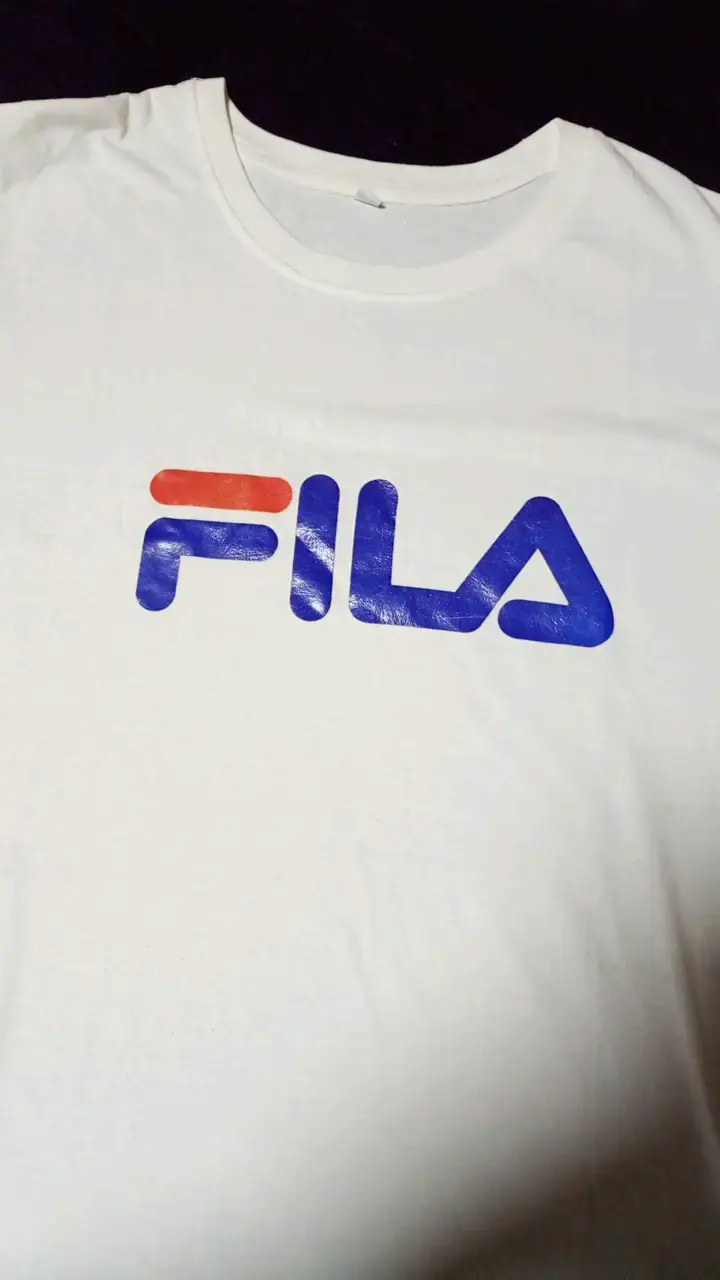 Polera blanca Fila logo clásico - 2