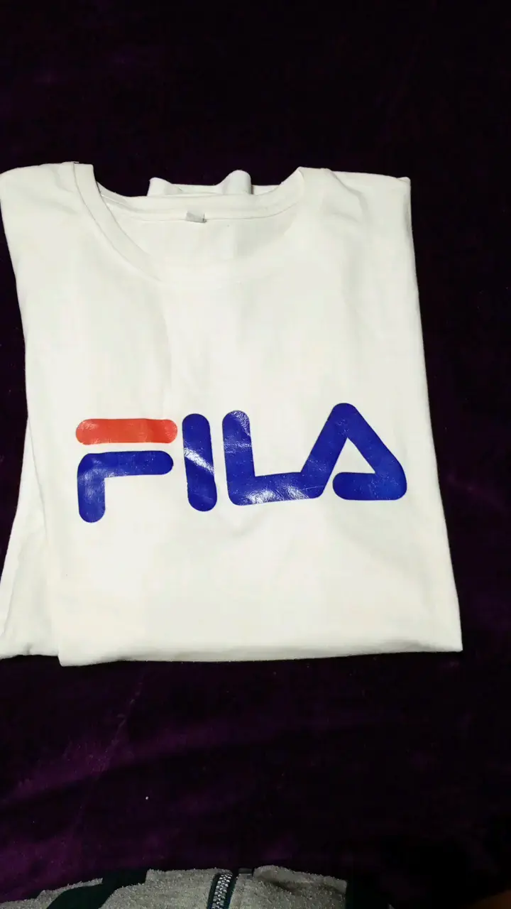 Polera blanca Fila logo clásico - 3