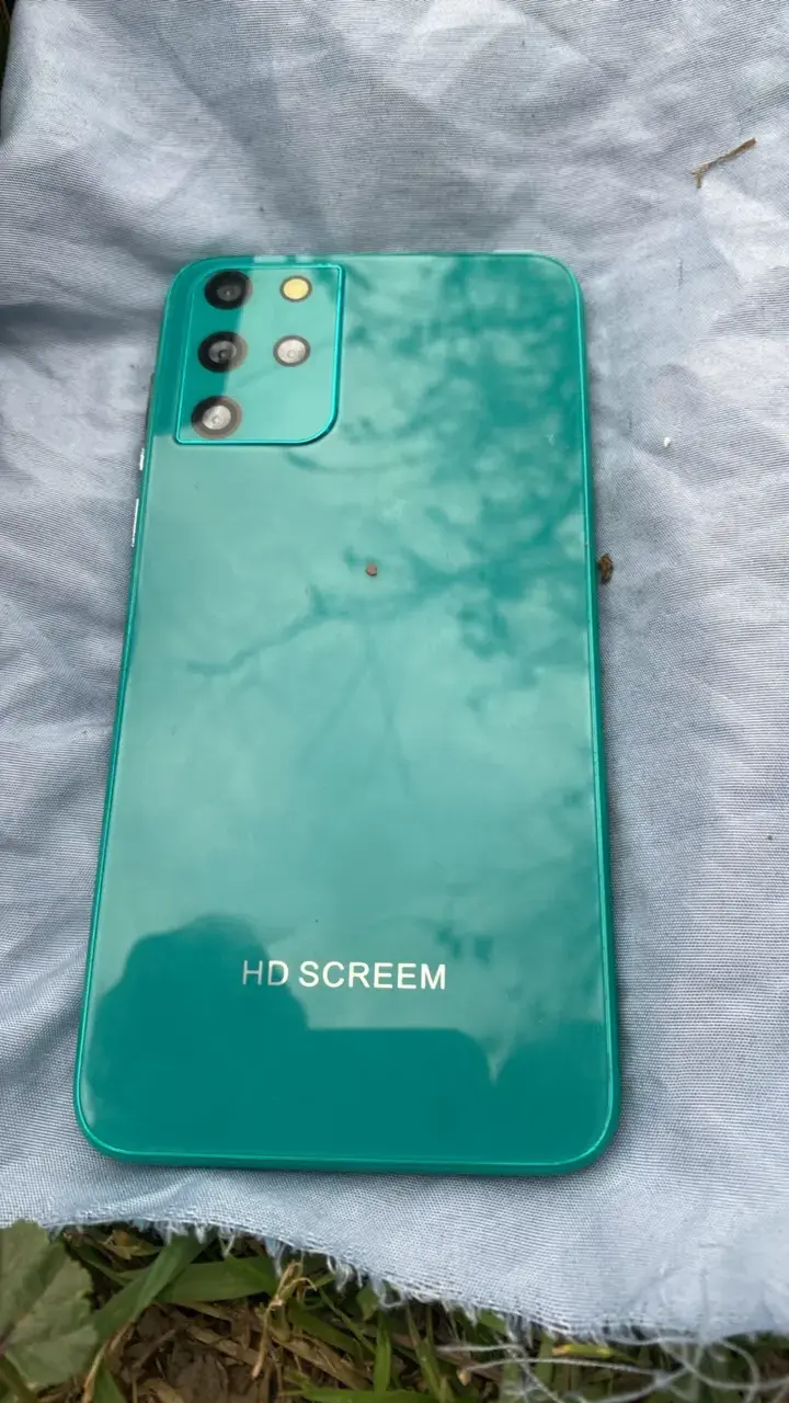 Smartphone Android pantalla táctil verde - 2