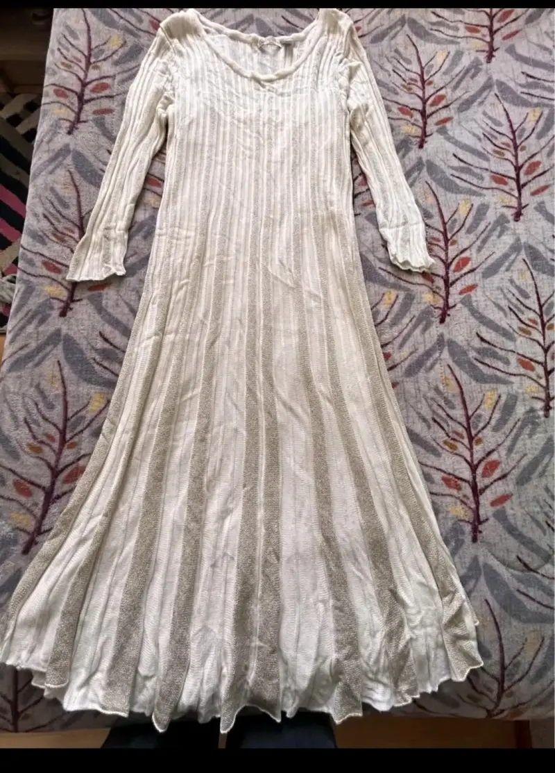 Vestido corto de punto beige elegante talla S - 1