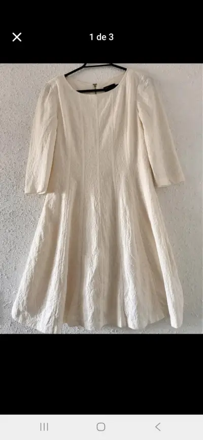 Vestido corto beige con diseño texturizado talla M - miniatura 2