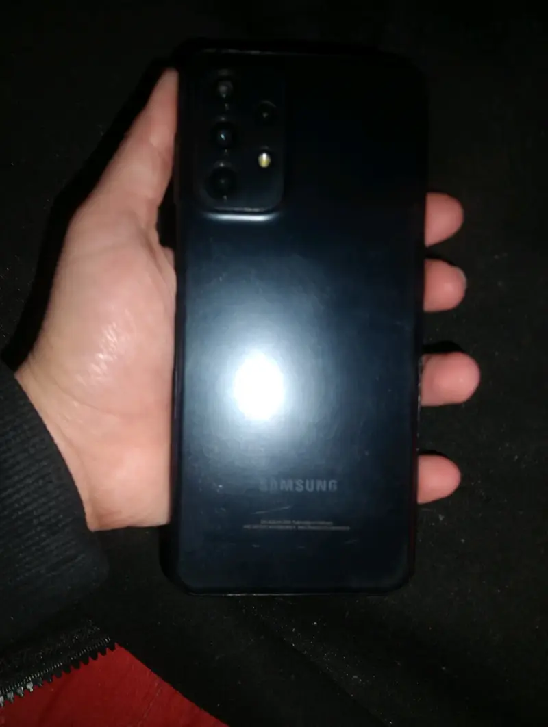 Smartphone Samsung Galaxy A04s en buen estado - 2