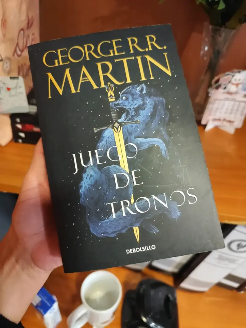 Libro Juego de Tronos de George R.R. Martin - 1
