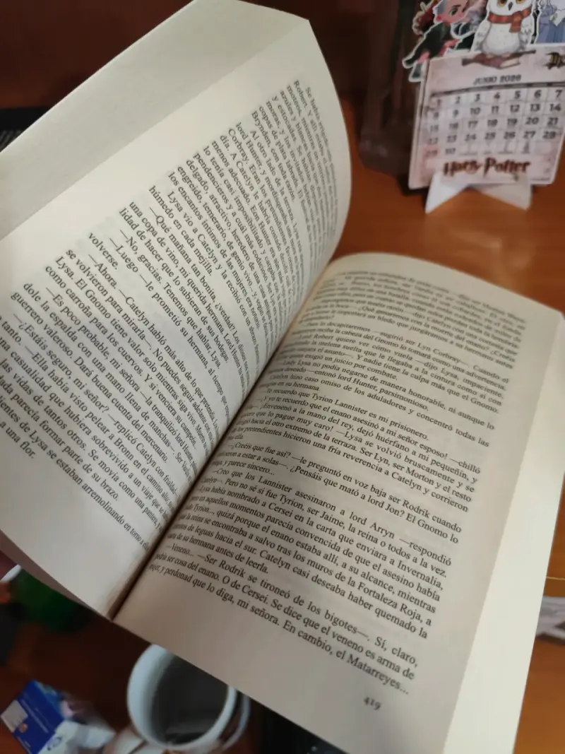 Libro Juego de Tronos de George R.R. Martin - 2