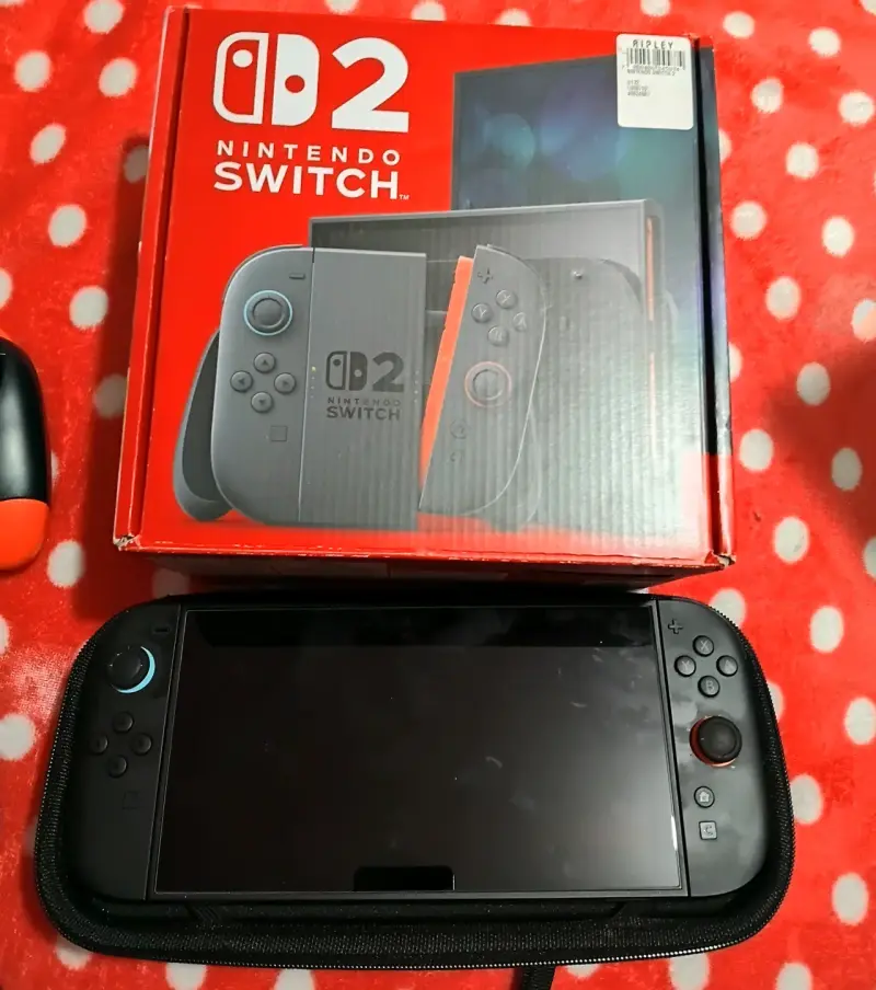 Consola Nintendo Switch O2 con caja original - 1