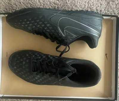 Zapatillas deportivas Nike negras baby fútbol - miniatura 3