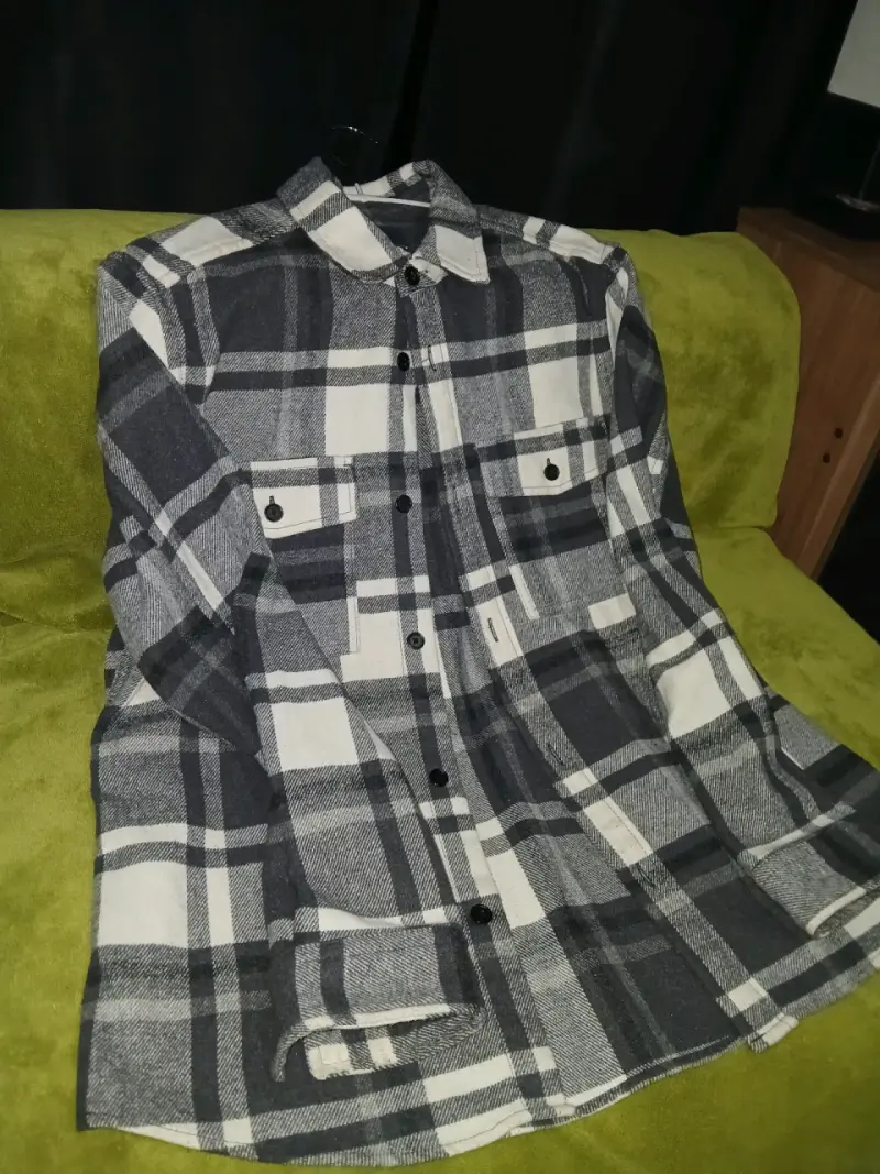 Camisa de franela a cuadros gris y blanca - 2