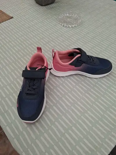 Zapatillas deportivas infantiles azul y rosa - miniatura 2
