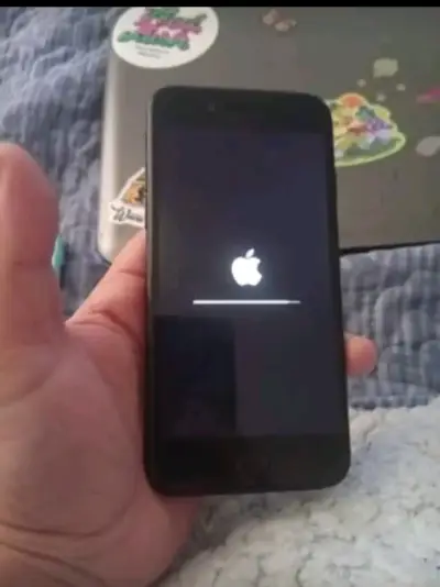 iPhone 7 Huawei y9 y un pc - miniatura 1