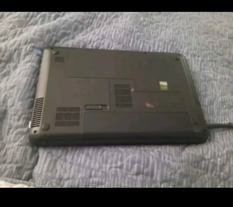 iPhone 7 Huawei y9 y un pc - 5