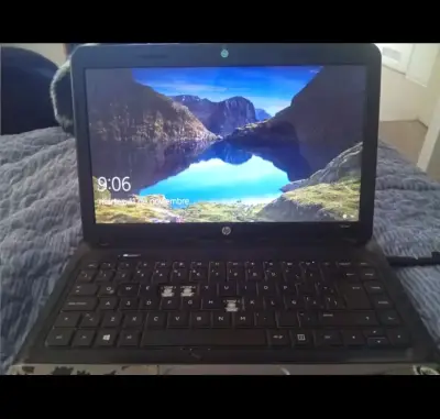 iPhone 7 Huawei y9 y un pc - miniatura 6