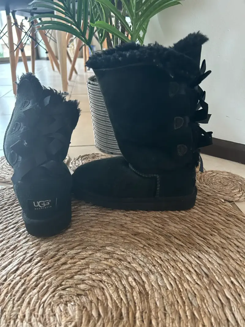 Botas negras de gamuza con tacón alto - 3