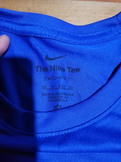 Polera Nike azul para niño - miniatura 2