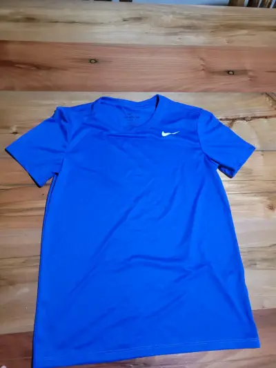 Polera Nike azul para niño - miniatura 3