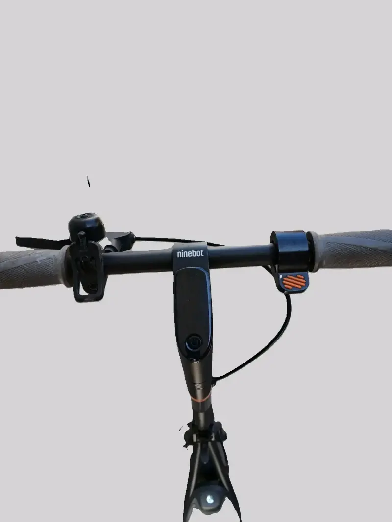 Scooter eléctrico plegable negro - 2