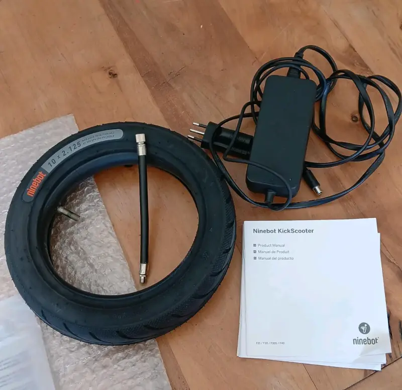 Scooter eléctrico plegable negro - 4