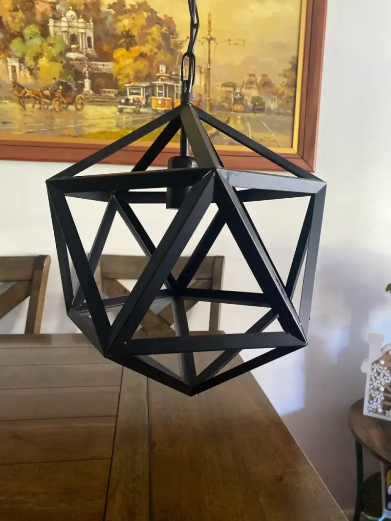 Lámpara colgante geométrica negra moderna