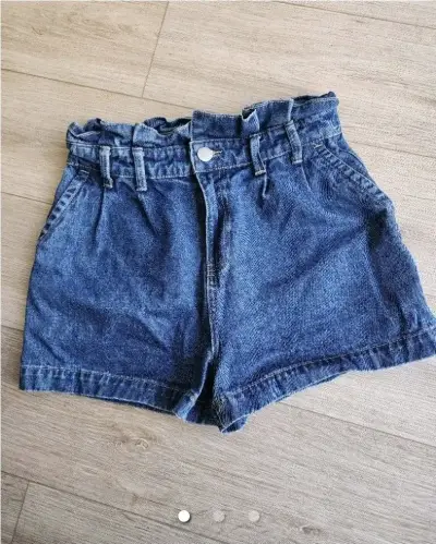 Shorts de mezclilla azul para mujer - miniatura 1