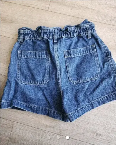 Shorts de mezclilla azul para mujer - miniatura 2