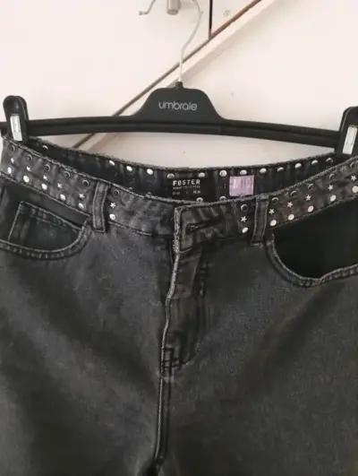 Jeans negros Foster con tachas - miniatura 1