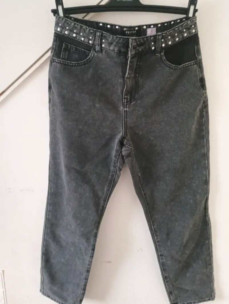 Jeans negros Foster con tachas - 2