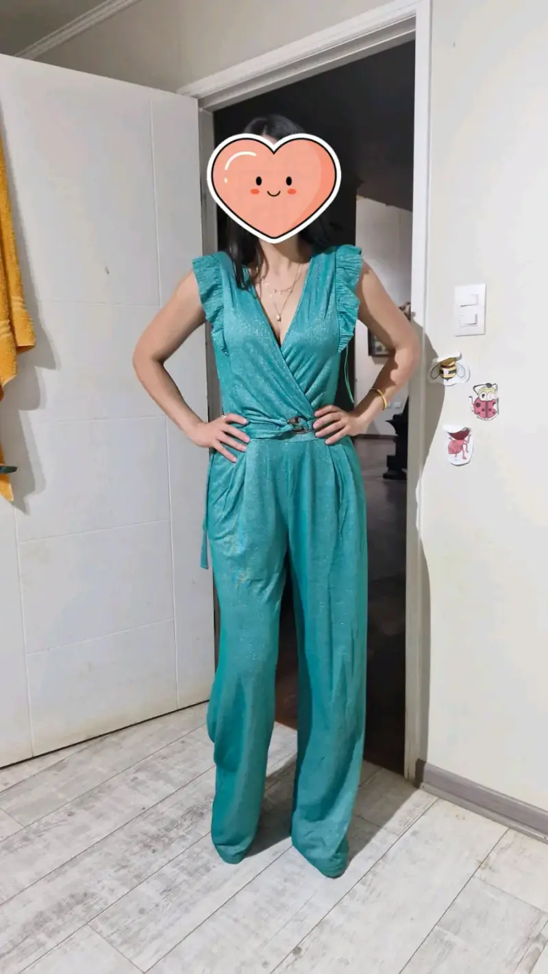 Enterito turquesa con volantes elegante - 3