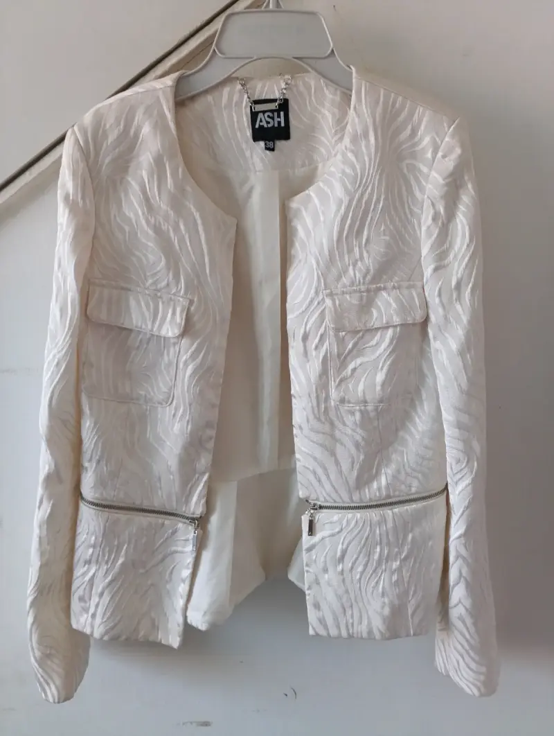 Chaqueta blanca elegante ASH con textura - 1